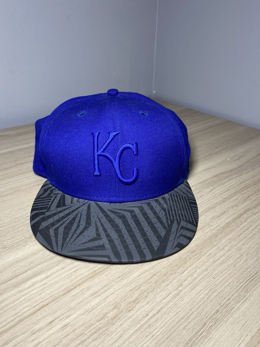New Era Authentic Kansas City Royals Cap 7 3/8 - Brand New - Black & Blue Color